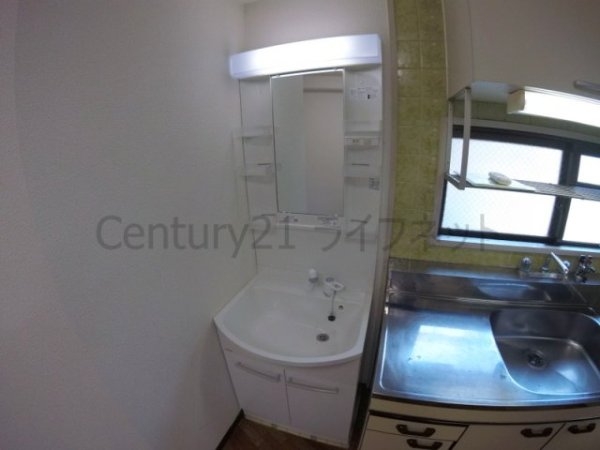 新大阪野元ビル