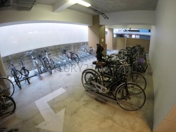 アスール江坂サード