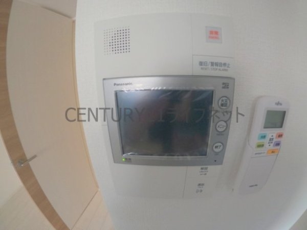 セレニテ江坂グランデ