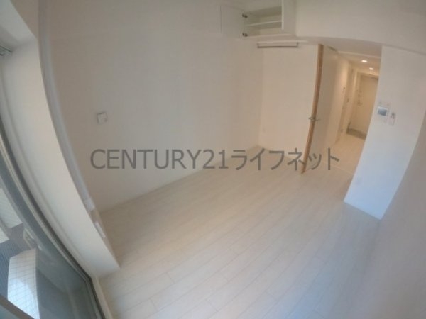 セレニテ江坂グランデ