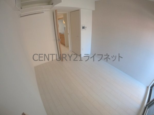 セレニテ江坂グランデ