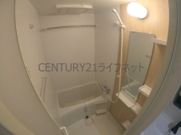 セレニテ江坂グランデ