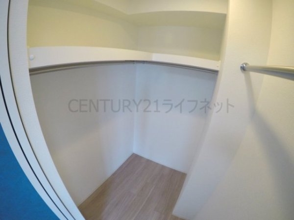 プレサンス江坂ベルフィーヌ