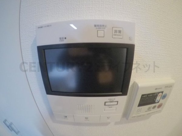 プレサンス江坂ベルフィーヌ