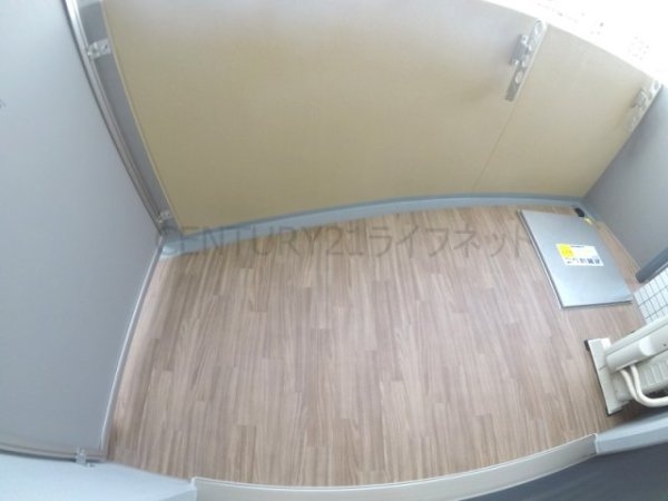 プレサンス江坂ベルフィーヌ