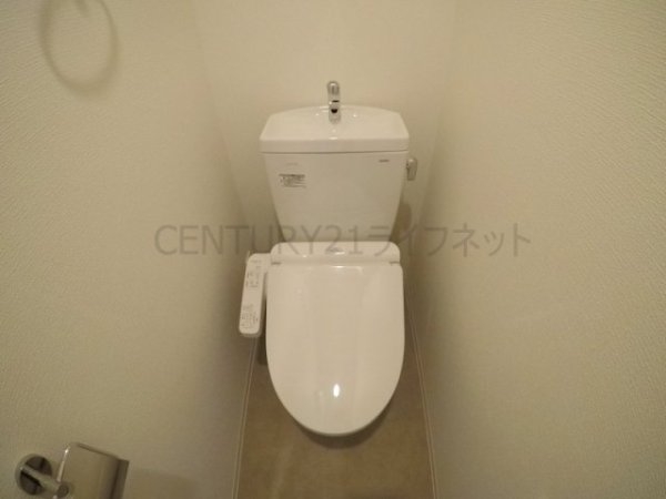 プレサンス江坂ベルフィーヌ