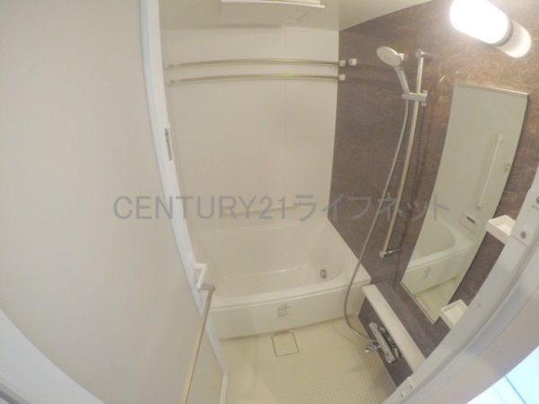 ザミューチュアル江坂