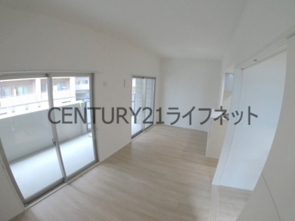 フジマン南森町