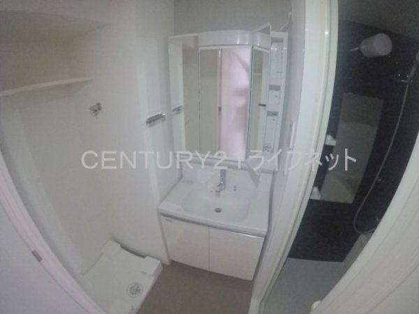 アドバンス江坂東デパール