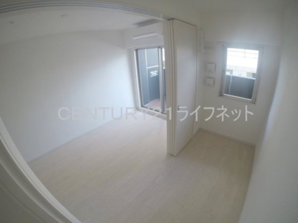 アドバンス江坂東デパール