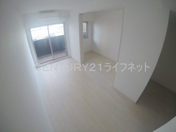 アドバンス江坂東デパール