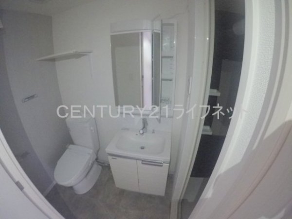 アドバンス江坂東デパール