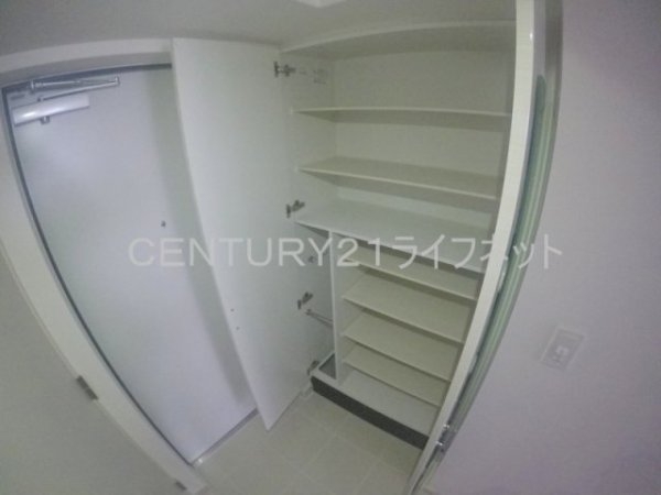 アドバンス江坂東デパール