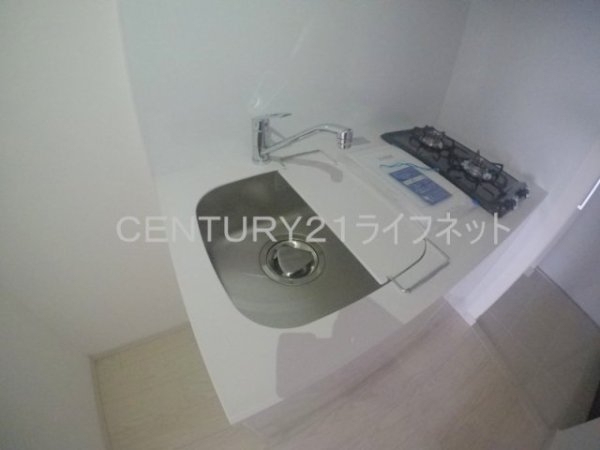 アドバンス江坂東デパール