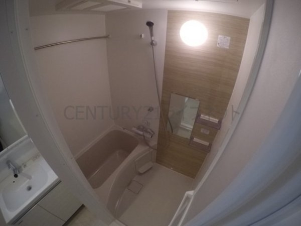 アドバンス江坂東コンフィ