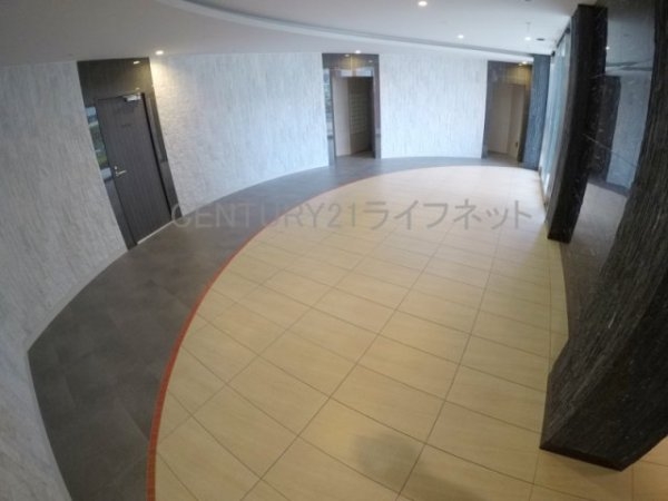 セレニテ江坂ルフレ