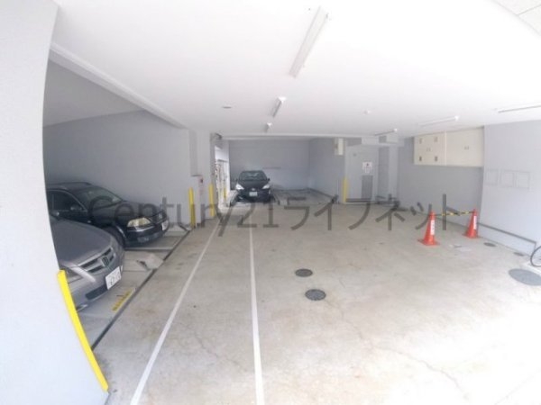 エスリード南森町駅前