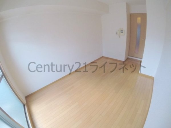 エスリード南森町駅前