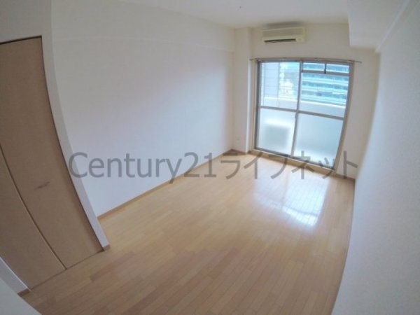 エスリード南森町駅前