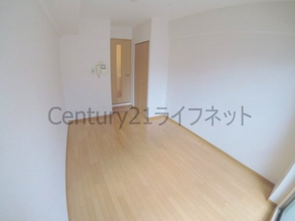 エスリード南森町駅前