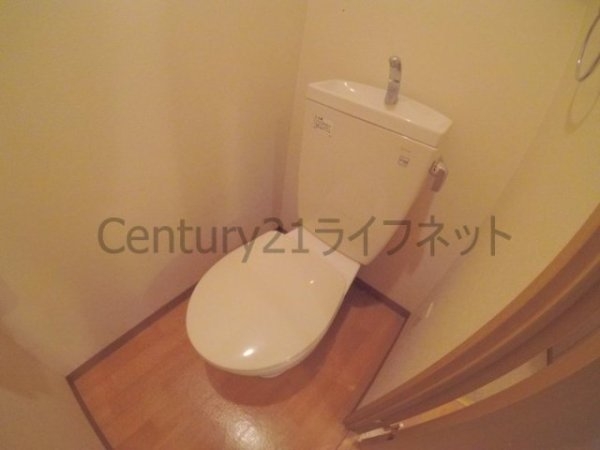 エスリード南森町駅前