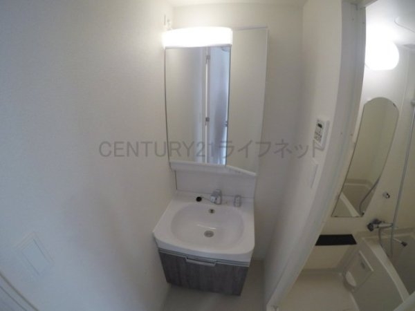 プレサンスOSAKA西中島リエゾン