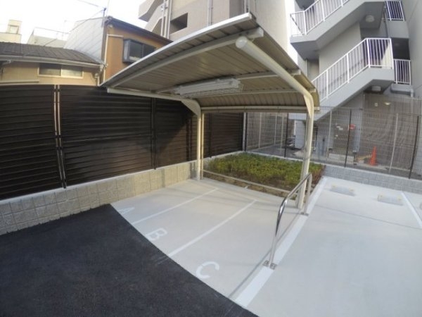 プレサンスOSAKA西中島リエゾン