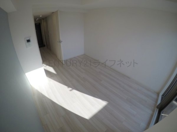 プレサンスOSAKA西中島リエゾン