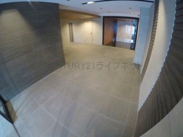 プレサンスOSAKA西中島リエゾン