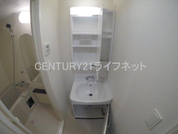 プレサンスOSAKA西中島リエゾン