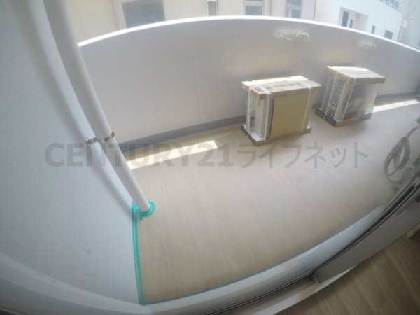 スプランディッド江坂駅前