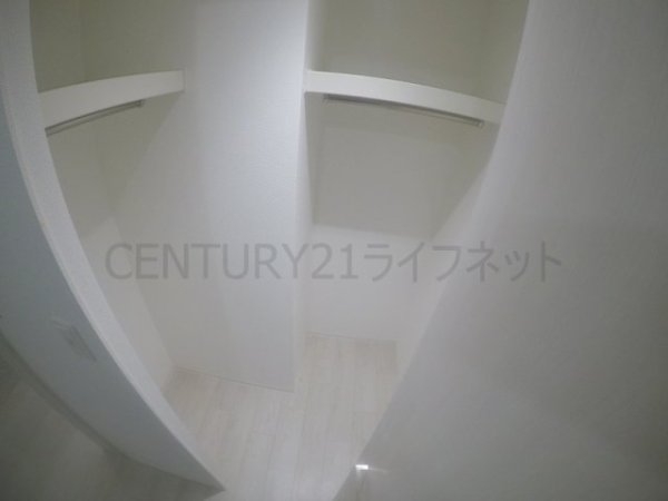 レオンコンフォート十三