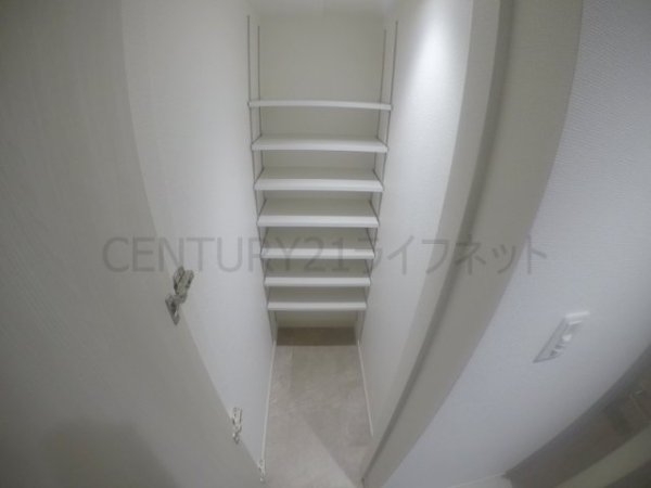 レオンコンフォート十三