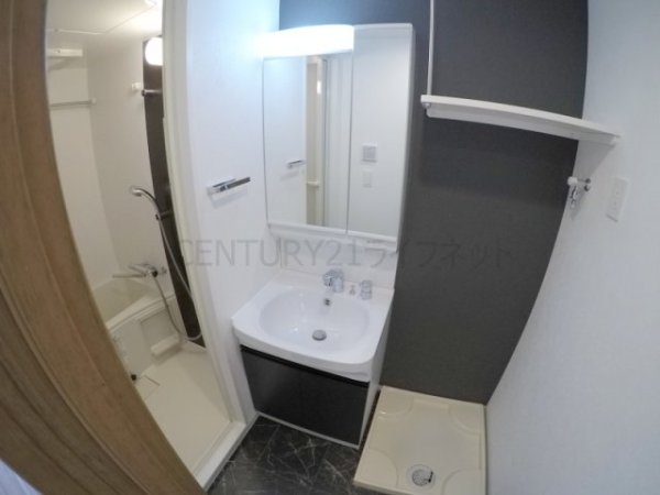 レジュールアッシュ三国本町