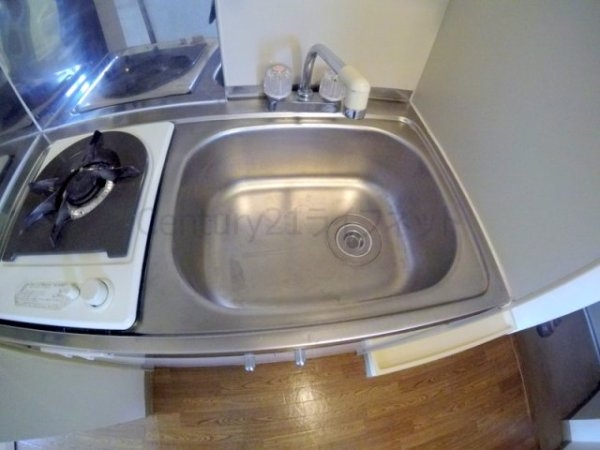 サンコーポウエノ