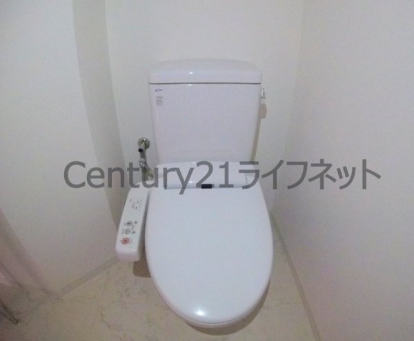 セレニテ天六西