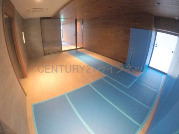 ザミューチュアル江坂