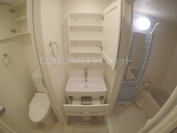 セレニテ中崎町リアン