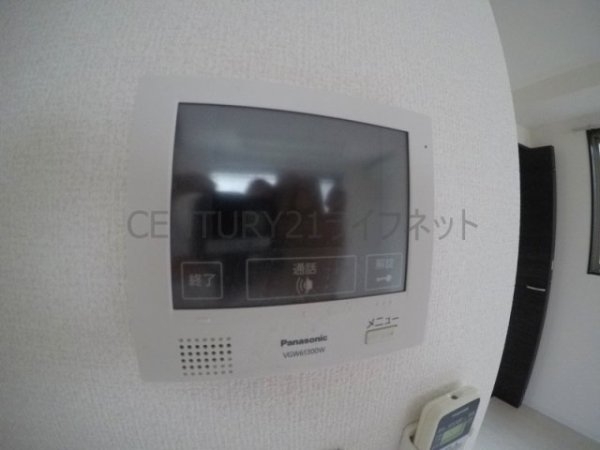 ラ・ヴィ江坂イースト