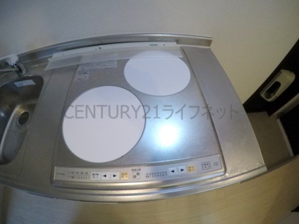 ラ・ヴィ江坂イースト