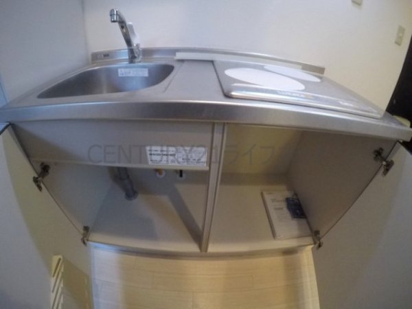 ラ・ヴィ江坂イースト