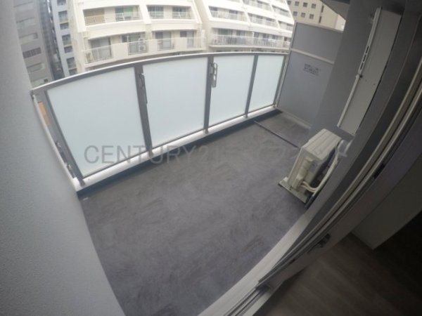 セレニテ江坂ミラク