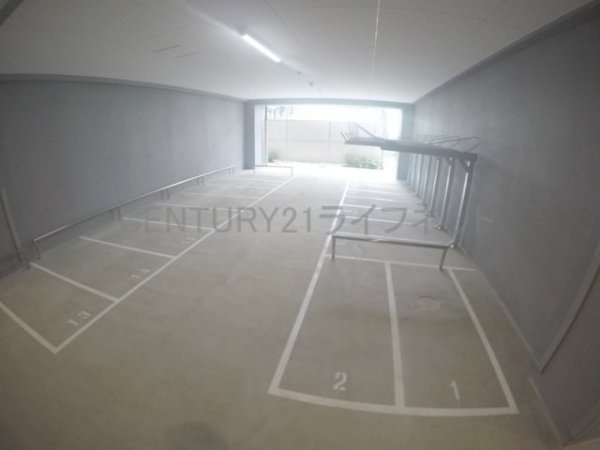 セレニテ江坂ミラク