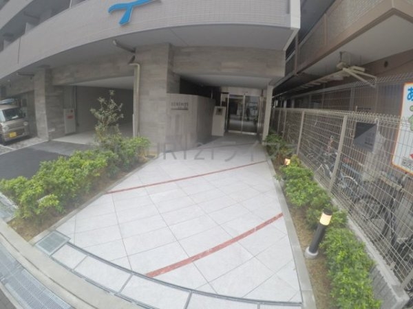 セレニテ江坂ミラク