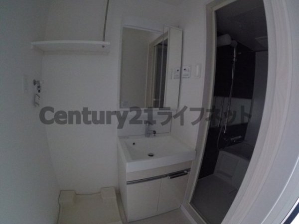 大阪市淀川区十三東３丁目のマンション