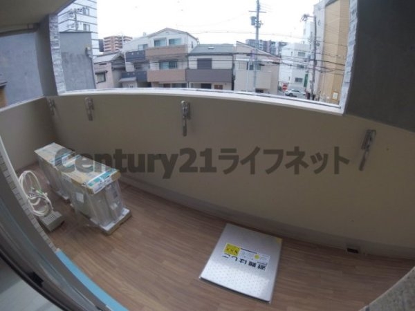 大阪市淀川区十三東３丁目のマンション