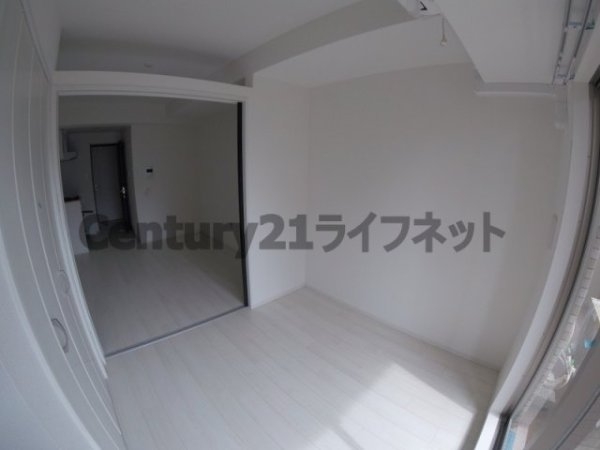 大阪市淀川区十三東３丁目のマンション