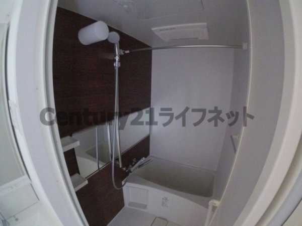 大阪市淀川区十三東３丁目のマンション