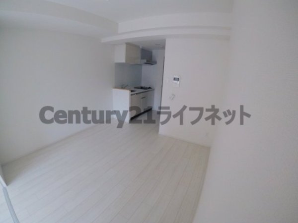 大阪市淀川区十三東３丁目のマンション