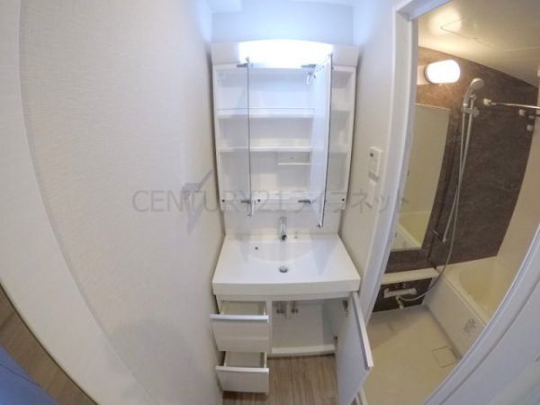 ファーストステージ江坂広芝町2